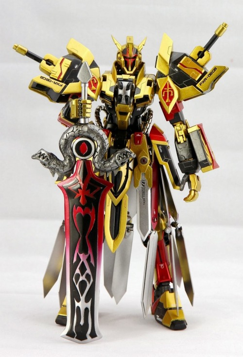 wildchild-inc95:This is one of the best custom built Gundam I’ve ever seen! The builder used a MG In