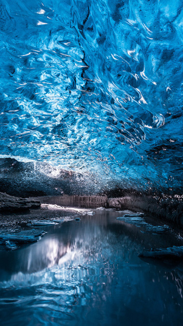 Iphone 5 Wallpapers Ice Cave With Ice Crystals Wallpaper For Iphone 5