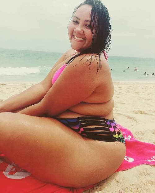 planetofthickbeautifulwomen2:  Sexy Brazilian Fabi Machado