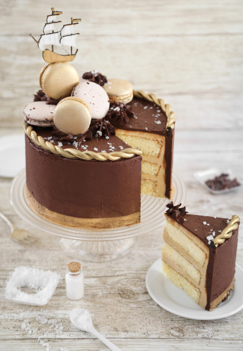 sweetoothgirl: Double Frosted Salted Caramel Mocha Cake