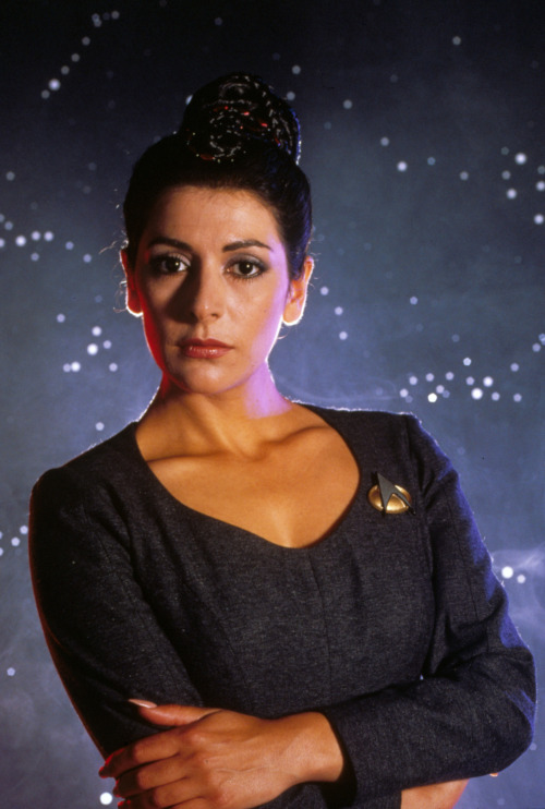 1871atboe:Marina Sirtis talks about Deanna Troi and the inverse relation between cleavage and brains