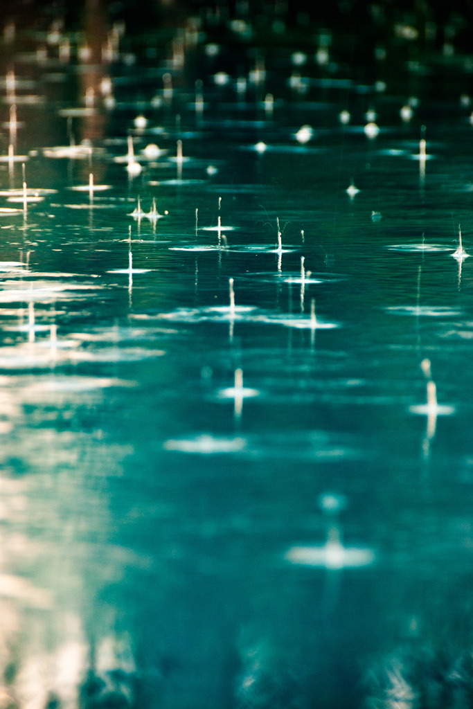 r2&ndash;d2:  Diamonds By Bator Horvath 