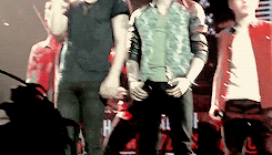 louiswtomlinrson: @Real_Liam_Payne: #askliam@Harry_Styles: @Real_Liam_Payne #askliam