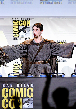 dailydccast:   Ezra Miller attends the Warner Bros.  Presentation during Comic-Con International 2016 at San Diego Convention  Center on July 23, 2016 in San Diego, California.         