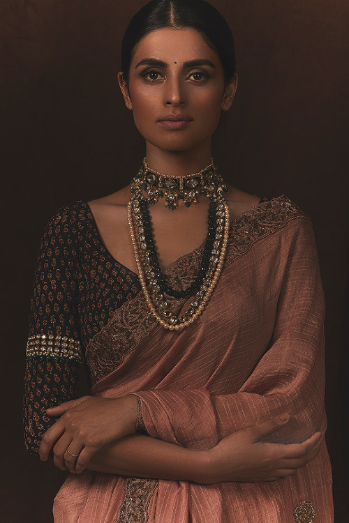 TIANA JEWELLERYPhotography: Omkar Chitnis Models: Priya Jain & Aditi Mishra