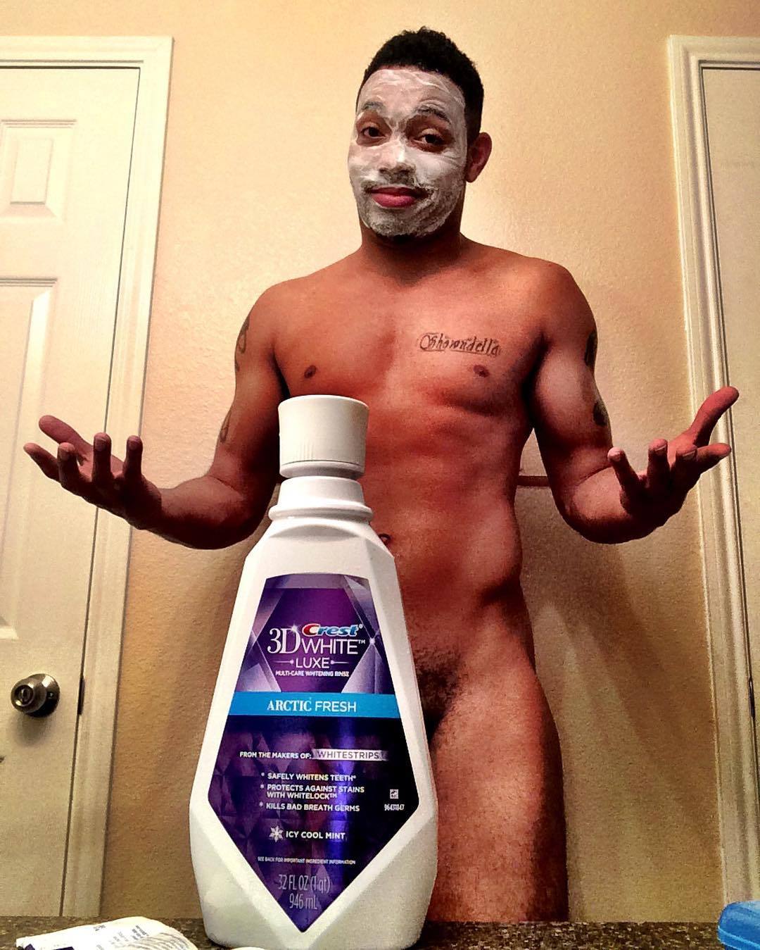 ml8807:  Teeth whitening anyone? #thebedroomchronicles #whenthebraceswherenew #sexynerdmovement