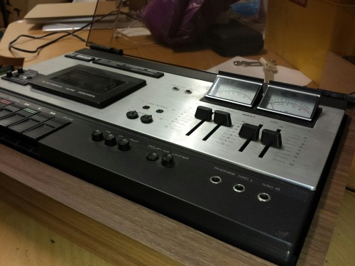 Dual C 919-1 Stereo Cassette Deck, 1976. Why can’t they make beautiful hardware like this nowa