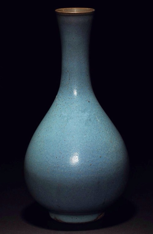 changan-moon:钧窑jūn yáo, aka Jun ware, of great renown just as 汝窑ruyao, is a type of Chinese celadon.