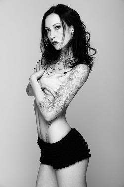 womenwithtatoos:  More girls with tattoos http://bit.ly/1aGZIX0