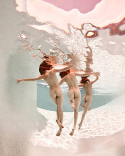 blanket42:  saatchiart:  Trio Ed Freeman United States   Drip