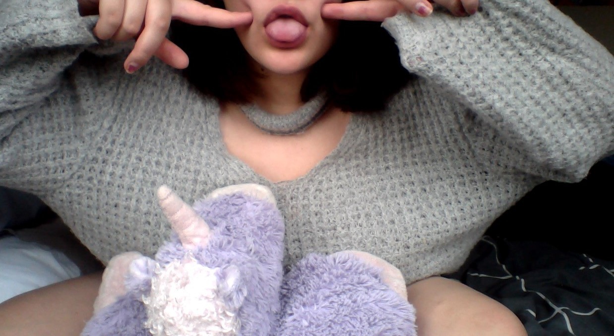 sugar-bare:  Skin so soft and squishy (◡‿◡✿) 