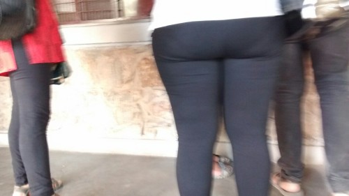 Fuck this bitch’s ass..