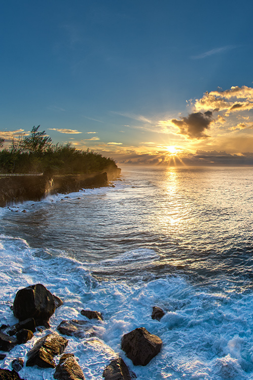 sundxwn:  Sunrise on Cap Méchantby Daniel Cheong