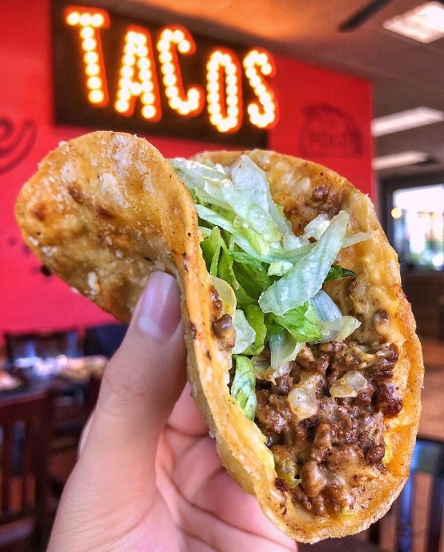 dkgyvrgjauvv:  brattynympho:   mamaduafe:   foodieapprovedeats:   Jimboy’s Tacos