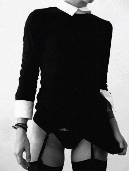 Thevisualvamp:  Little Black Dress 