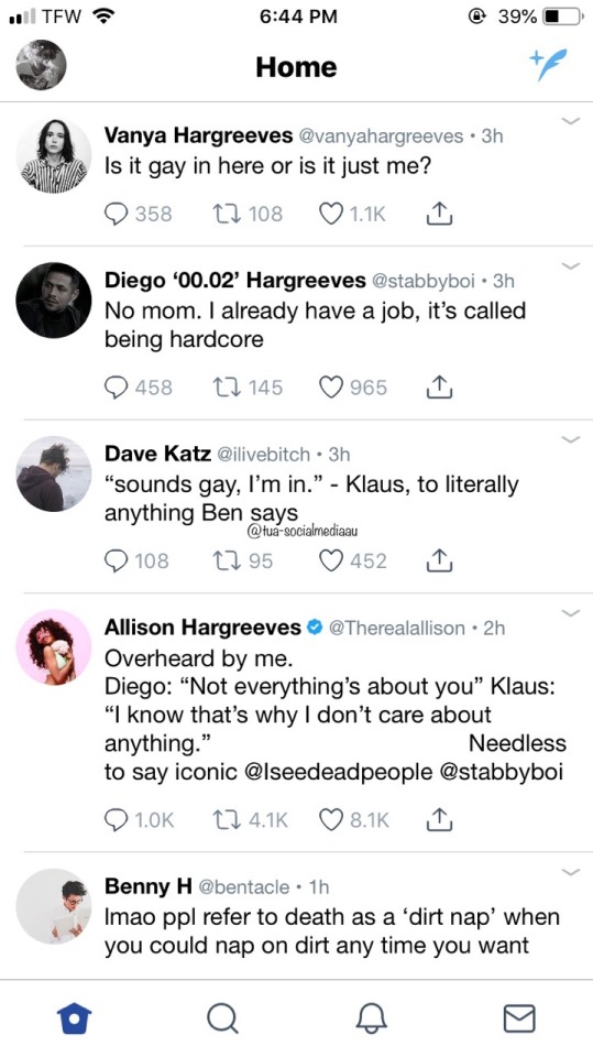 Inside Klaus Hargreeves Phones