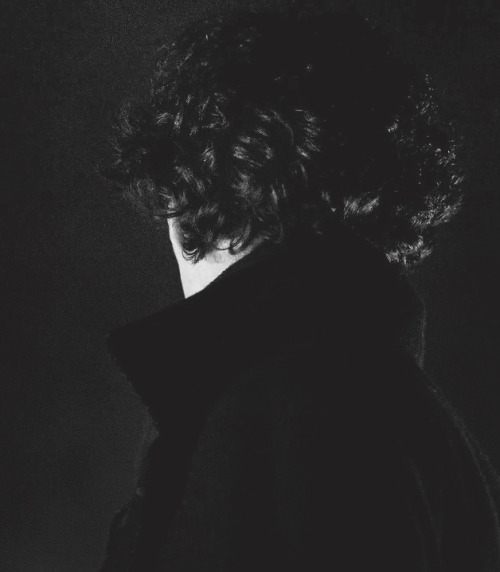 sincerely-chaos: simpleanddestructivechemistry: ughbenedict: Sherlock 100 candids {17/100} @pennypap