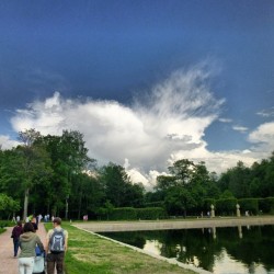 #Peterhof. #Moments &amp; #portraits 30/37  #cloud #clouds #cloudsporno #sky #Marly #pond #park #trees #water #walk #stunning #colors #colours #reflections #travel #beauty #Beautiful #spb #Russia