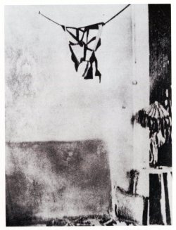 Cavernedeplaton:  - Duchamp Marcel (1887-1968),Sculpture De Voyage, New-York, 1918,