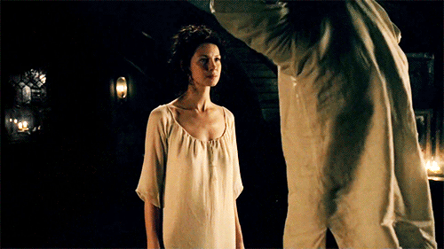 an-gaol-seo-ol:geillisduncane:i want to look at youCan’t say I blame her…