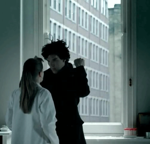 andthenewt:balloon-fights-summer-nights:sherlock-has-got-the-blue-box:matt-smiths-chin:i literally d
