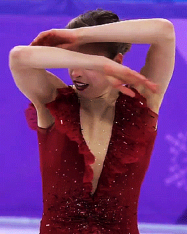 newdawnsnewdays: figure skating programs [1/15] || carolina kostner, non me quitte pas