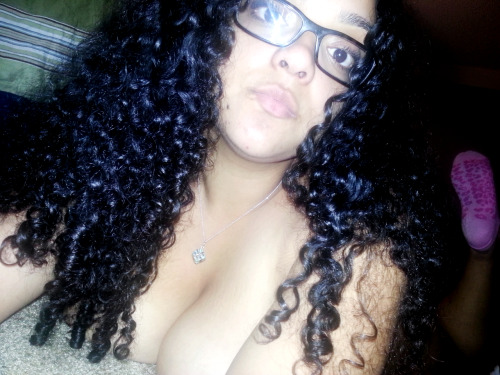 shaelamafuckinmarie: One more… goodnight! X0X0