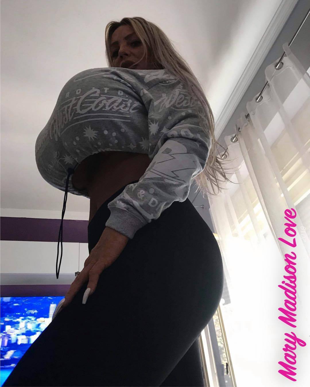 marymadisonlove:🌸Hello😘🤗❤️ PLEASE FOLLOW 👉🏻@silastarlove  @lola_celine_official