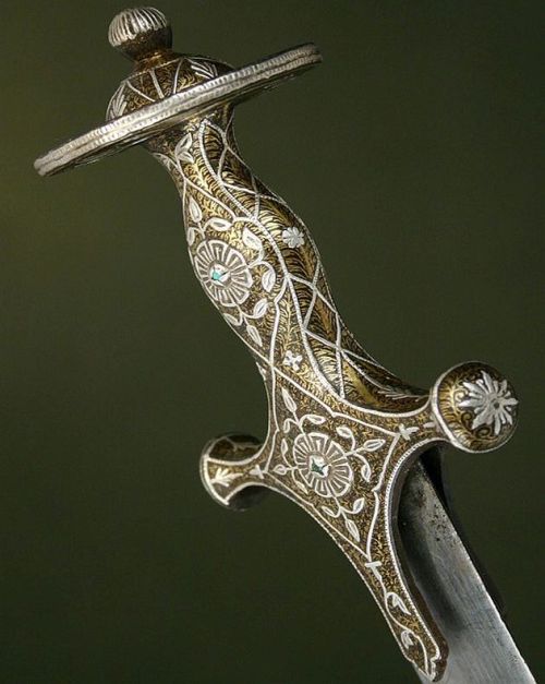 art-of-swords:Tulwar SwordDated: probably 19th centuryCulture: IndianMedium: steel, gold, silver, tu
