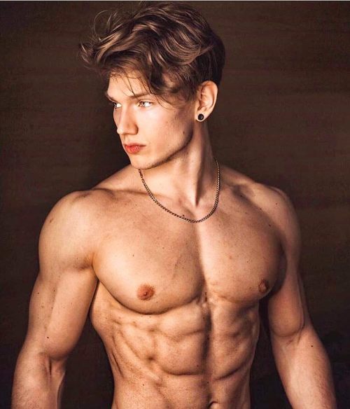 lyspartikler:Benjamin Ahlblad