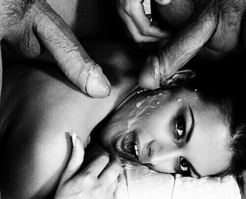 darkersideofmind:  If you like what you see, share!