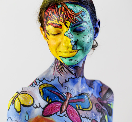 bethemgee:  From my recent body paint shoot.  Photographer @markshootspeople and painter is Amanda Killian 