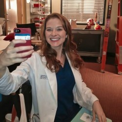 Sarah Drew  Bf5fa3c231799c9a28ecf57f692933c3235dd345