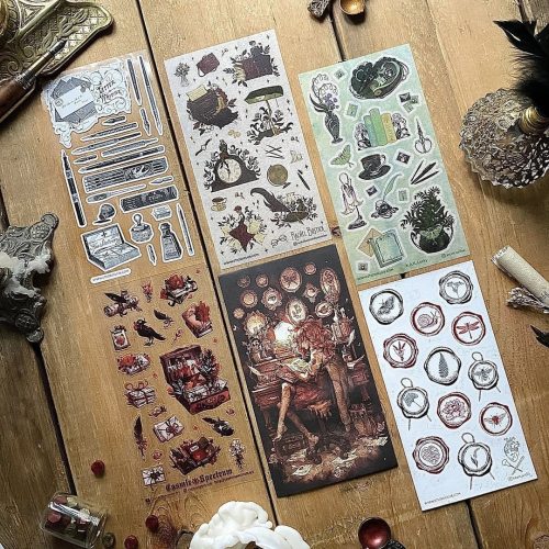 I’m so excited to be part of @stickiiclub ‘s August vintage subscription pack (top right). It was fu