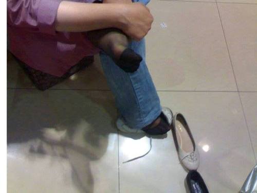 عرق کرده خیسه