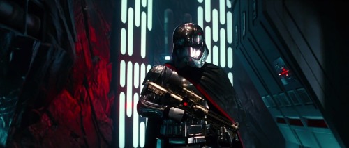 jimforce:  some fave shots from the trailer