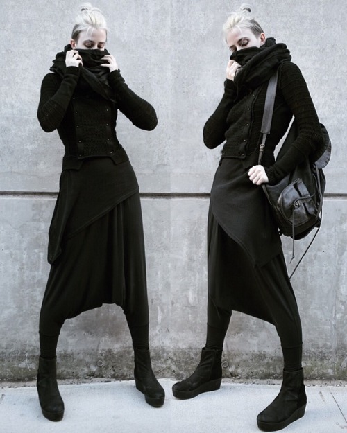 Designers: Rick Owens, Barbara i Gongini, Yohji YamamotooFootwear: Martens, VagabondGoth: Killstar, 