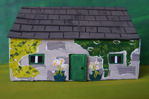 I’ve now put up the pdf template of this house on my new website! You can download it at 