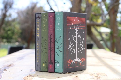 tilly-and-her-books: my clothbound editions of lotr and the hobbit are life