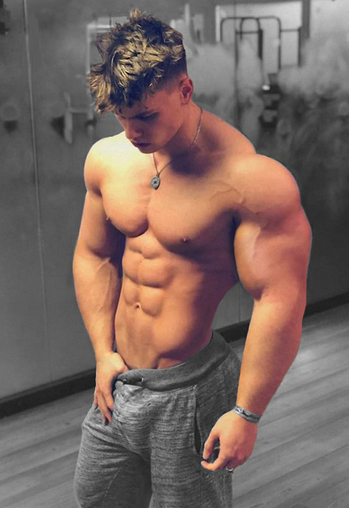 bulging teen muscles