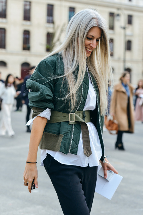 delrussos:  uh-la-la-land:  Sarah  runway//street style