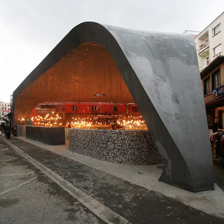 Beautiful and functional outdoor fish market in Istanbul that respects the surrounding environment.P