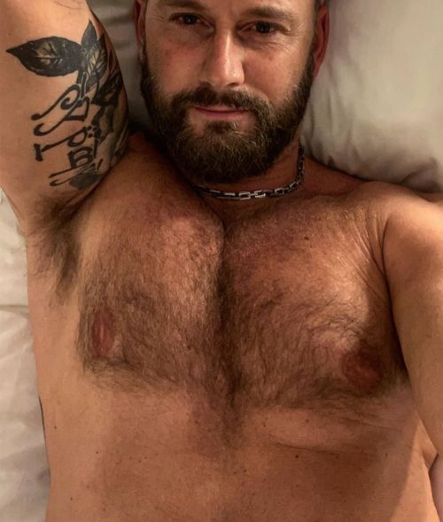 https://64.media.tumblr.com/5f76b9a8d4c6980fde73b6b0ab9449a5/fd04b8076fe1ab3f-53/s500x750/cdc727a6219b35e008b6493ccd10ee48adf785ee.jpg