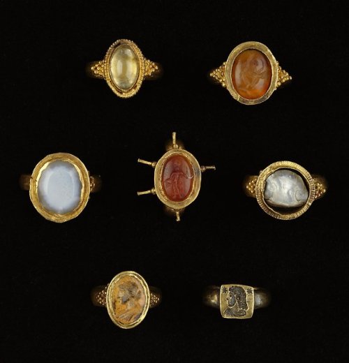 historyarchaeologyartefacts: Set of a seven roman rings, Roman Empire 250–400 AD[1967x2048]