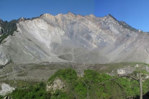 In 2008, an 8.2 magnitude earthquake in China caused the enormous Daguangbao landslide, which loosed over one cubic kilometer of rocks and debris. That material rushed down the mountainside, running more than 4 kilometers before coming to a stop. A...