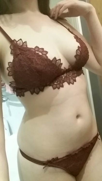 cute-porn-princess:Taking lingerie pics while waiting for the bath to fill Petite.