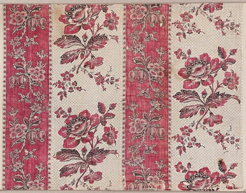 heaveninawildflower:18th century printed cotton textiles (French).Images and text information courte