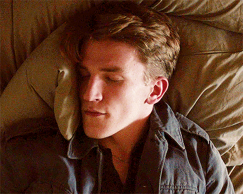 a7e4c27f8c24c78a994561fab3e17225559ee6af.gifv