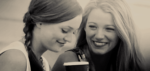 astrologyexplained:  astrologyexplained:  Cancer (left) and Libra (right) best friends. 