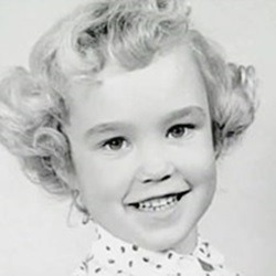 fionagoodeinthehoode:  Jessica Phyllis Lange 
